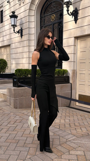 Aya Black