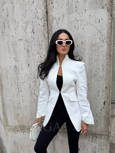 Lumi White